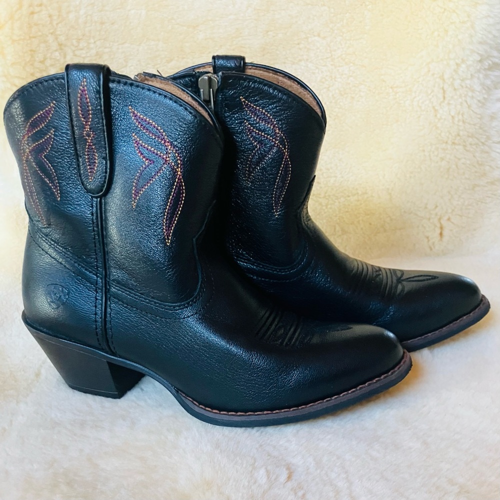 ARIAT Black Leather Western Boots